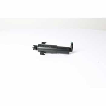 Nozzle cleaning fluid, headlight cleaning