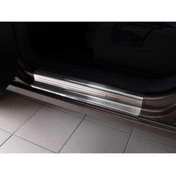 Door sill 'Exclusive' Volkswagen Touran 2006-2015 4-piece